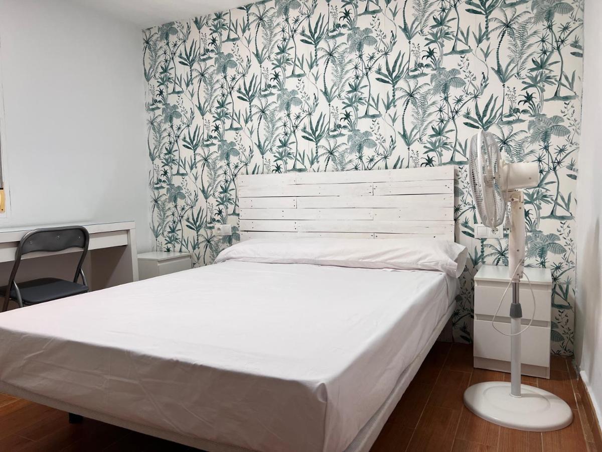 Solis Mare Apartments - Palo Beach Малага Екстериор снимка